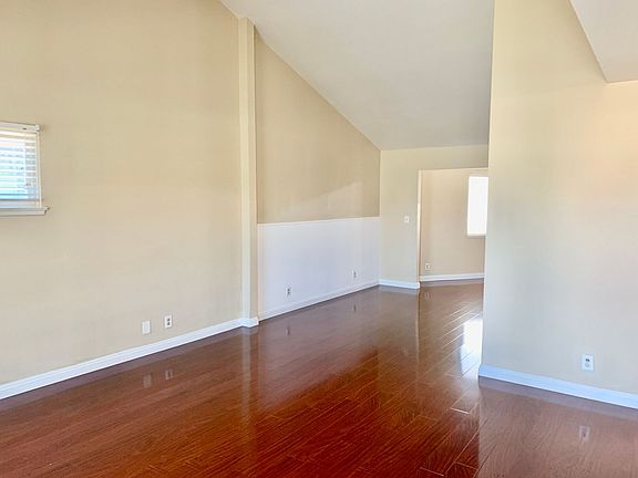 5th image of 7116 Pelican Dr