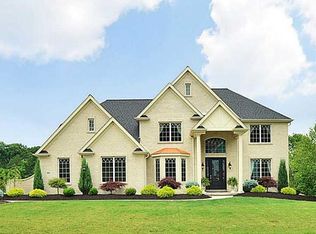 161 Camp Trees Rd, Mars, PA 16046