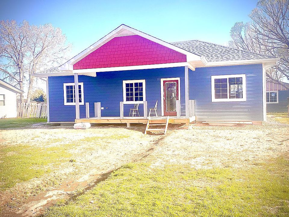2nd image of 444 W Hargreaves St