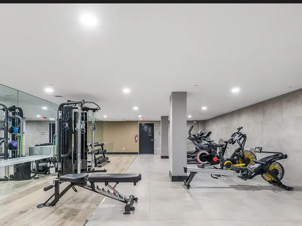 853 Lexington Avenue image 8 of 13