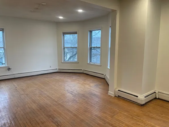 3 Clinton St APT 6, Cambridge, MA 02139