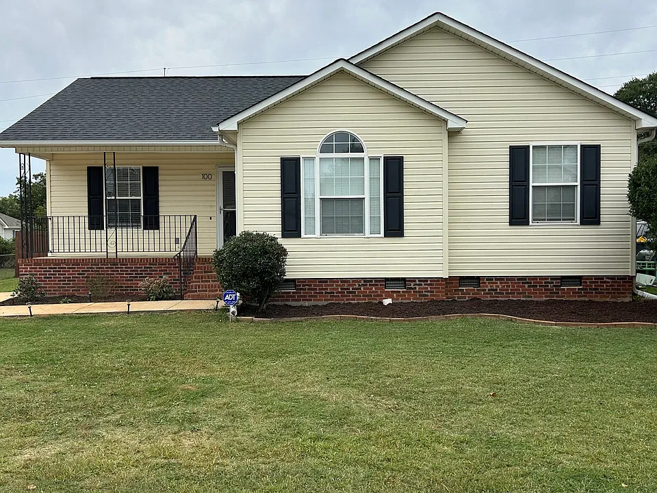 100 Carver St