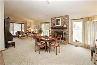 3rd image of 9317 Oakview Dr