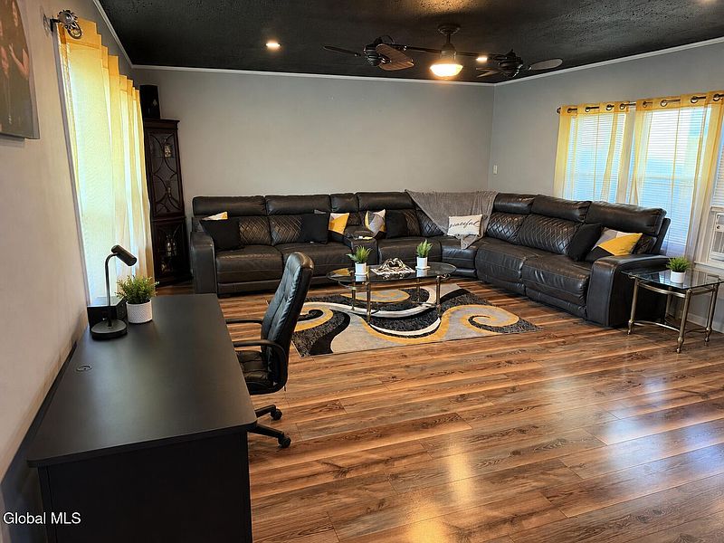 2nd image of 25 Wilkins Avenue