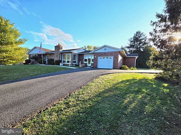 2nd image of 112 Long Dr
