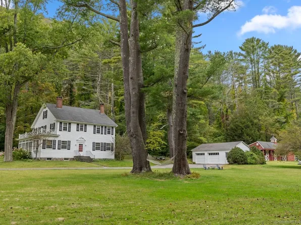 21 Sharon Canaan Road, Salisbury, CT 06068