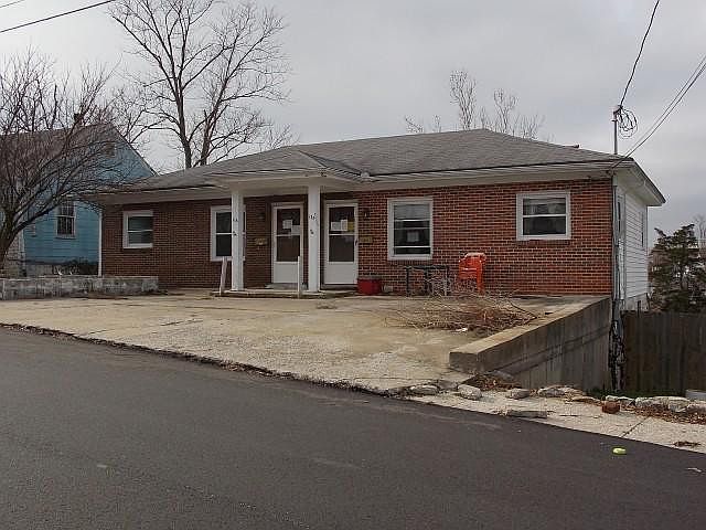 1st image of 118 Allnutt Dr #120