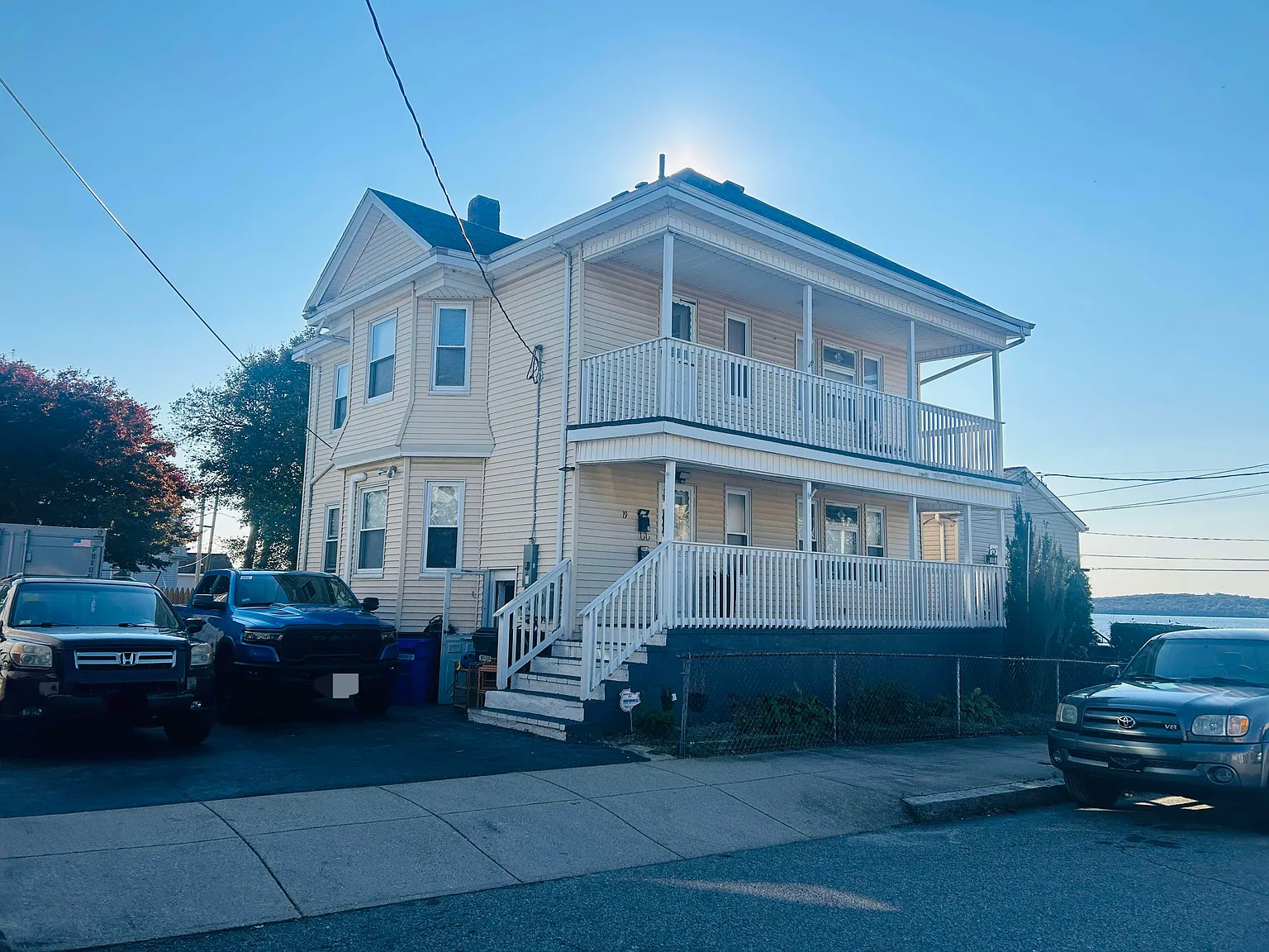 2 bed, 800 sqft, $1,800 — Photo 1