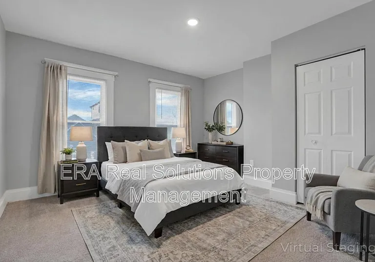 741 E Mound St — Photo 3