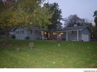 211 S Westgate Ave, Jacksonville, IL 62650