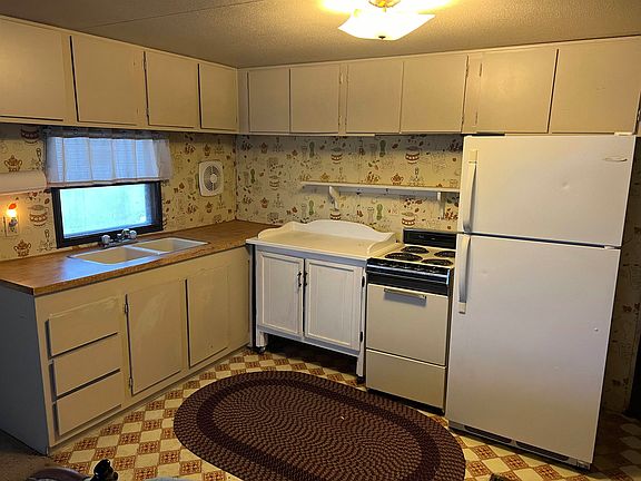 4th image of 6417 N Cincinnati St Trailer 33