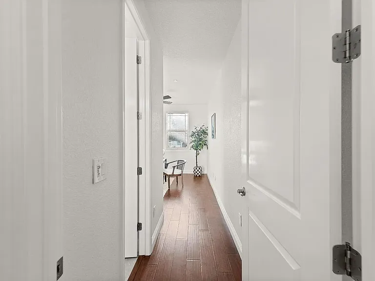663 Addison Ln — Photo 63