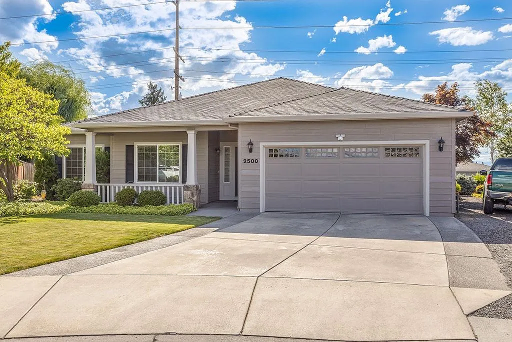 2500 Bethany Ct photo 1