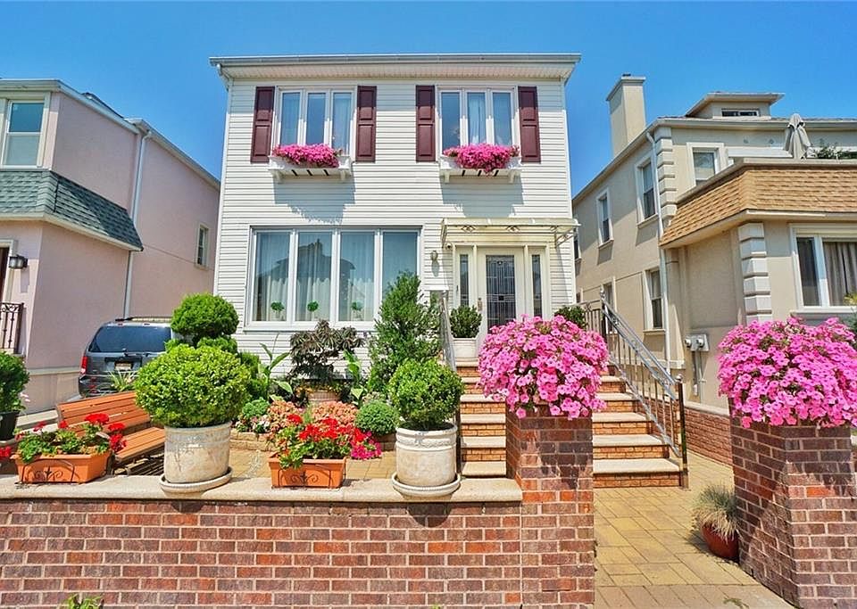 1st image of 3739 Nautilus Ave