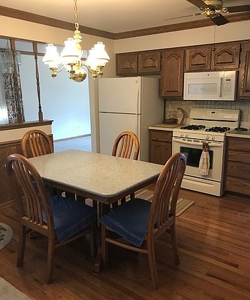 5th image of 18010 Connecticut Ct