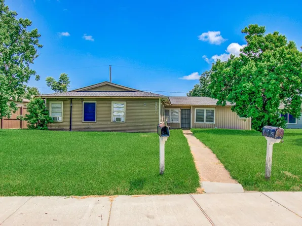1707 W 7th St, Freeport, TX 77541