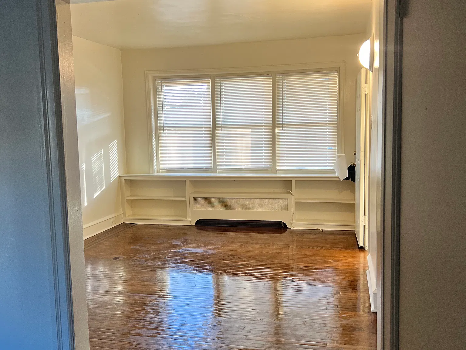 1 bed, 1000 sqft, $1,100 — Photo 4