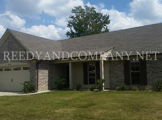 8200 Park Pike Dr, Southaven, MS 38671