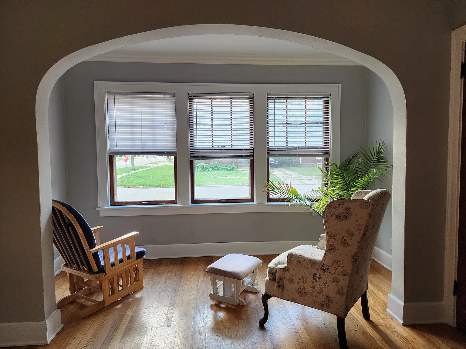 2 bed, 1212 sqft, $1,100 — Photo 1