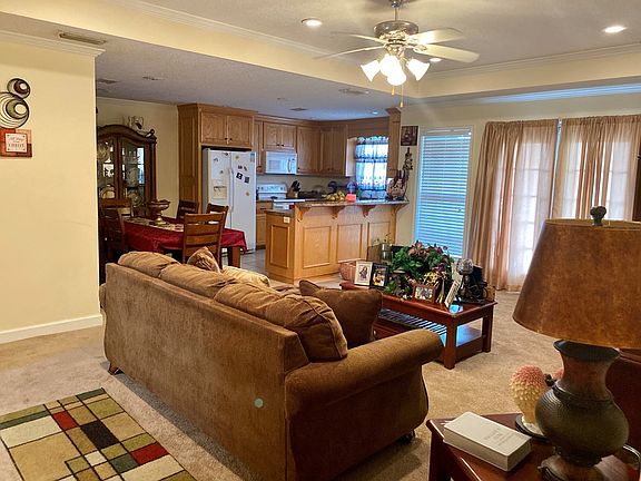 3rd image of 13 Mary Carter Ln