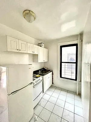 Rented by Pear NYC LLC | media 33