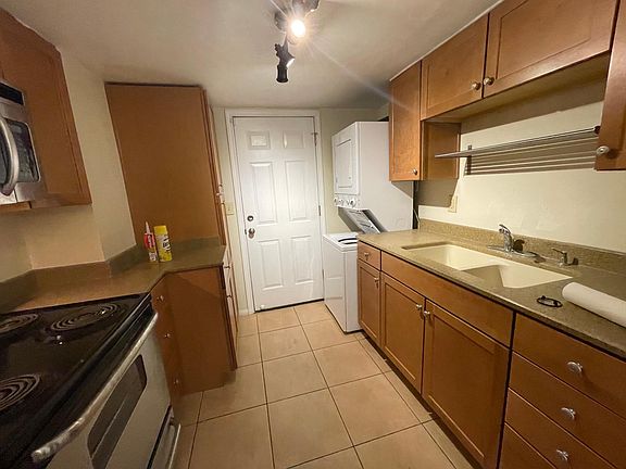 3rd image of 1480 Dorothy Ave Unit 2