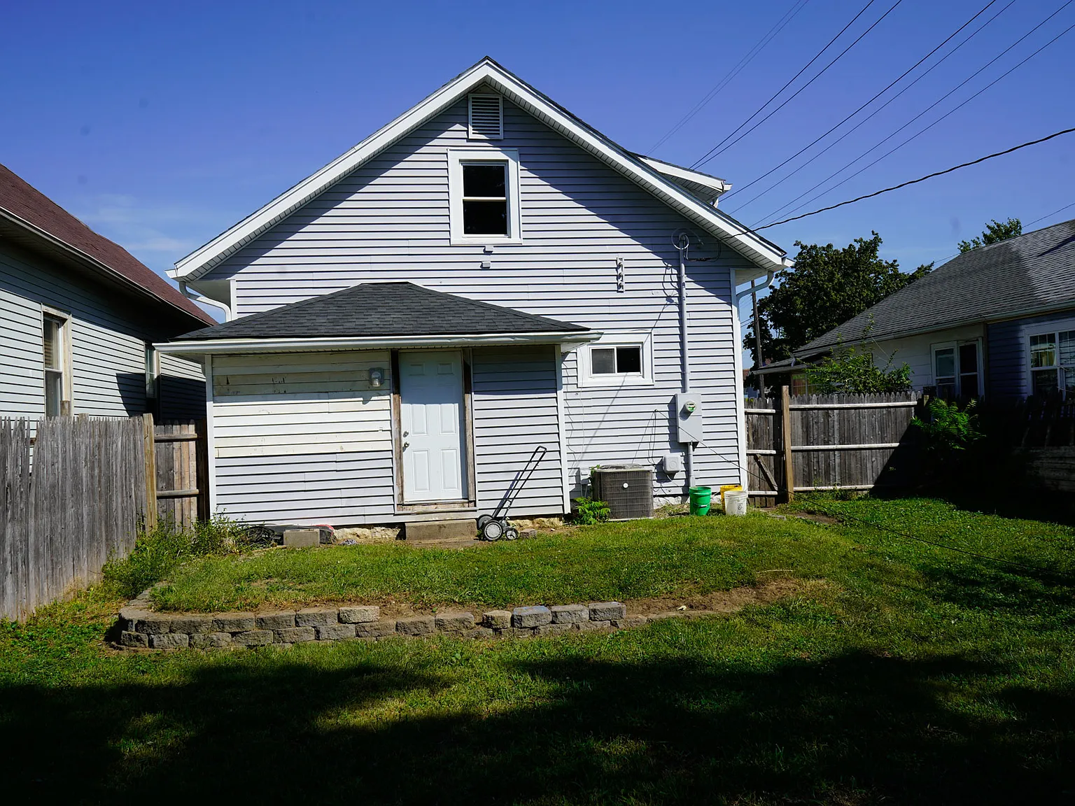 3 bed, 2052 sqft, $1,650 — Photo 4