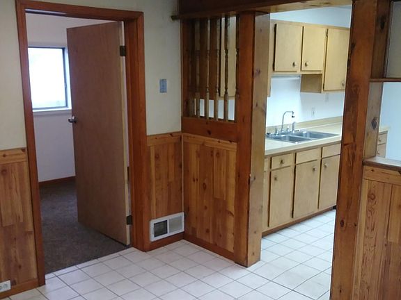 2nd image of 503 King St