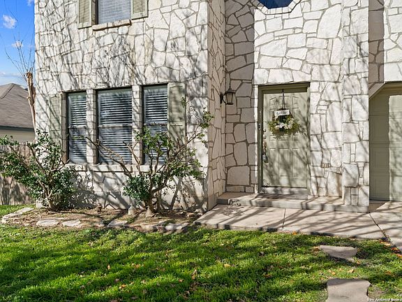 2nd image of 15947 TAMPKE PL
