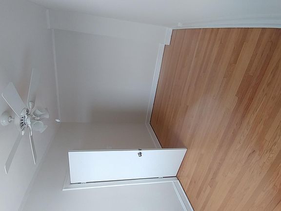 4th image of 1312 W Lunt Ave #505