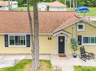 6789 E Houghton Lake Dr, Houghton Lake, MI 48629