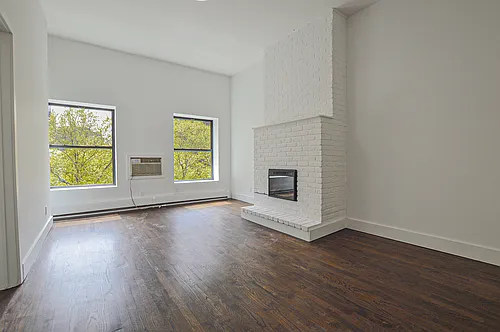 315 W 29th St #5A Photo 1 315 W 29th St #5A Photo 1