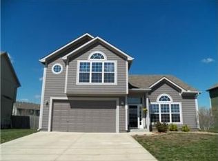 368 W Madison St, Gardner, KS 66030