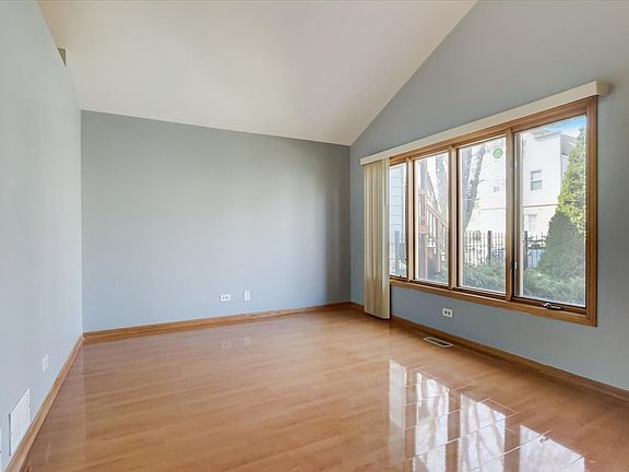 2nd image of 4551 S Sacramento Ave