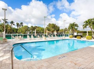 9800 W Bay Harbor Dr APT 407, Bay Harbor Islands, FL 33154