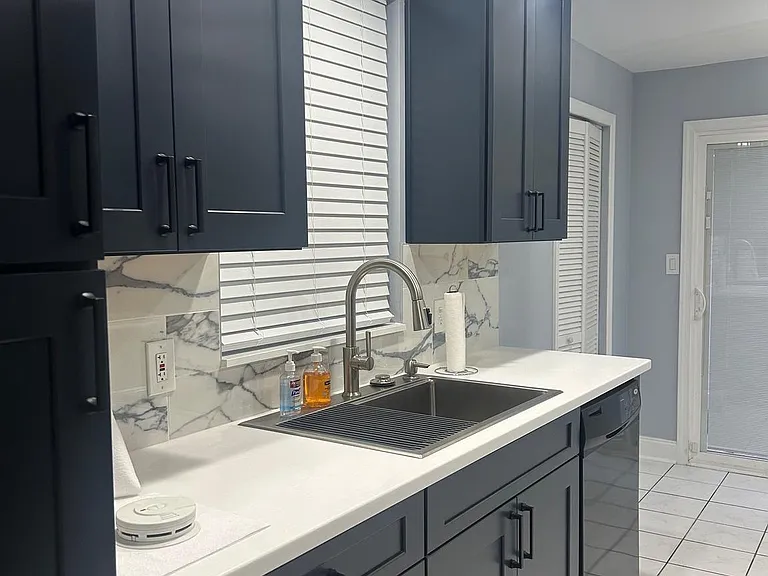 2417 S Rosewood St — Photo 10