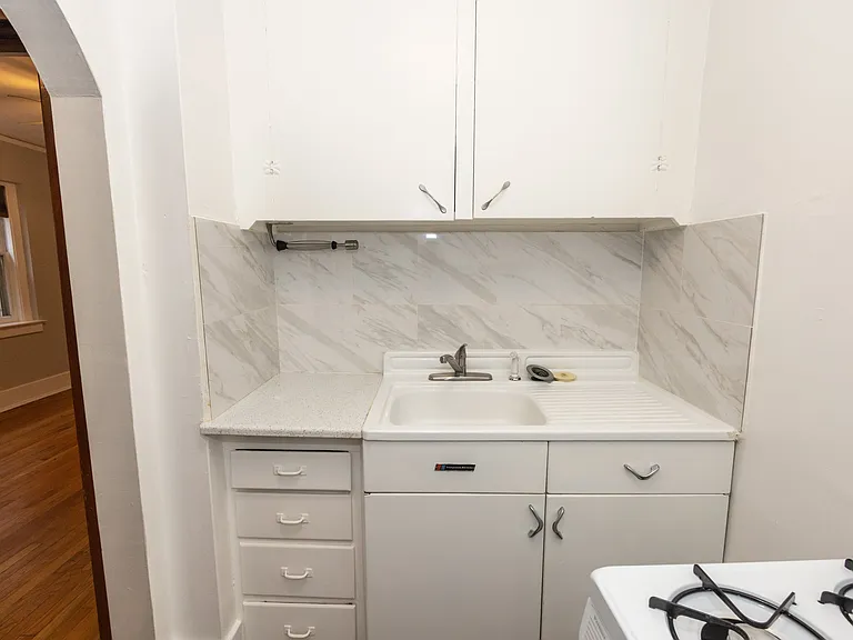 1026 Washington Street — Photo 11