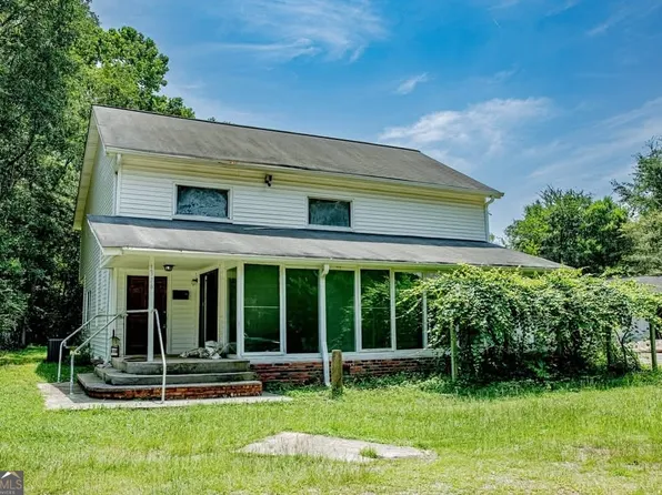 376 Covington St, Jackson, GA 30233