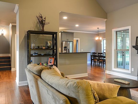 5th image of 3280 Sunburst Dr