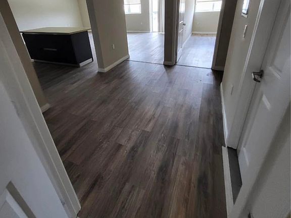 4th image of 11442 Victory Blvd #206