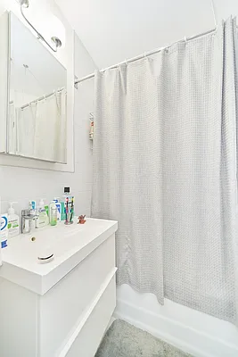 Rented by Living New York | media 11