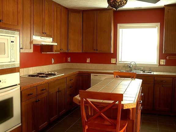 3rd image of 519 Scenic Dr