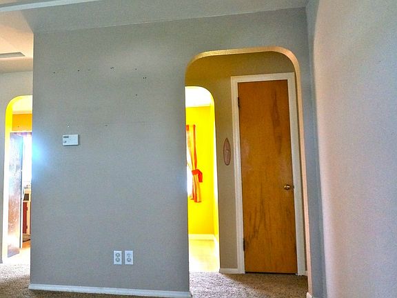 4th image of 6701 S Thompson Ave