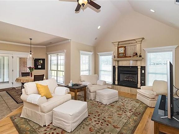 5th image of 2631 River Rock Cir