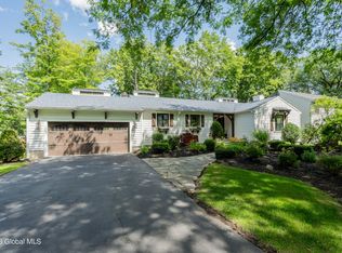 4 Longwood Dr, Saratoga Springs, NY 12866