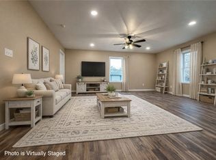 9 Whiting St, Bath, NY 14810