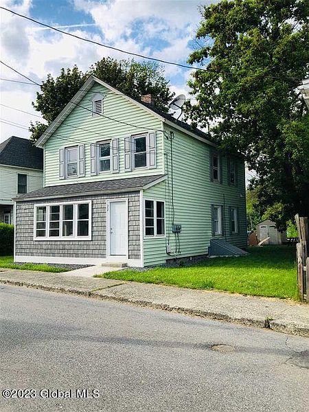 2nd image of 22 Burke Street