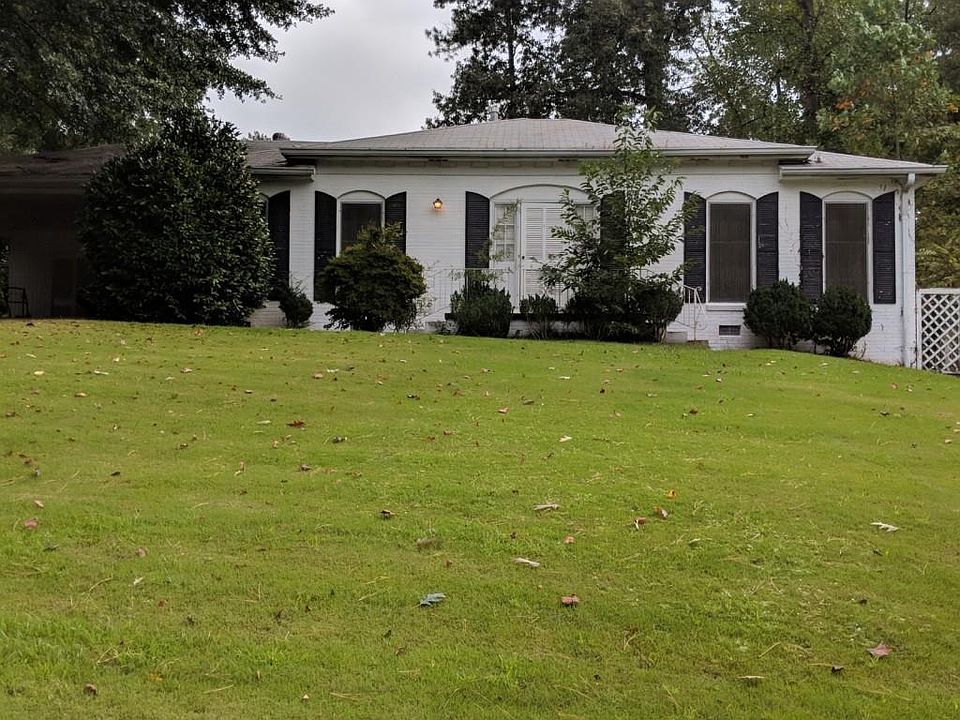 2nd image of 2135 Marann Dr