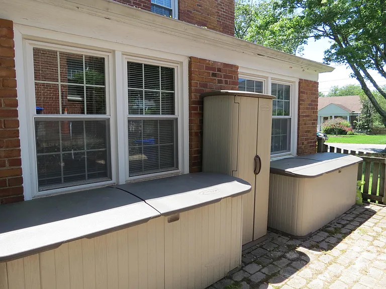 9603 Evergreen St — Photo 23
