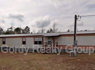 2863 Gardenview Rd, Alford, FL 32420